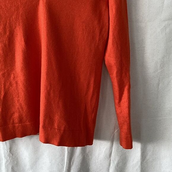 Banana Republic woman’s sweater large wool - Picture 7 of 9